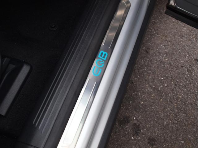 ＥＱＢ ＥＱＢ２５０　ＡＭＧラインパッケージ　３列シート　Ｂｌｕｅｔｏｏｔｈ接続　ＥＴＣ　ＬＥＤヘッドライト　ＴＶ　クルーズコントロール　コネクテッド機能　サイドカメラ　サンルーフ・ガラスルーフ　シートヒーター（14枚目）