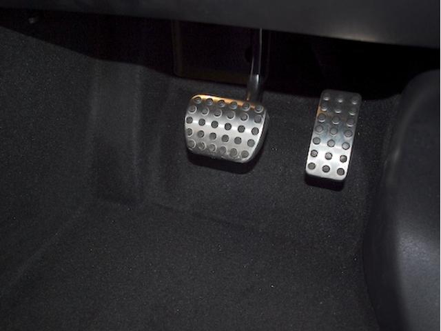 ＥＱＢ ＥＱＢ２５０　ＡＭＧラインパッケージ　３列シート　Ｂｌｕｅｔｏｏｔｈ接続　ＥＴＣ　ＬＥＤヘッドライト　ＴＶ　クルーズコントロール　コネクテッド機能　サイドカメラ　サンルーフ・ガラスルーフ　シートヒーター（17枚目）