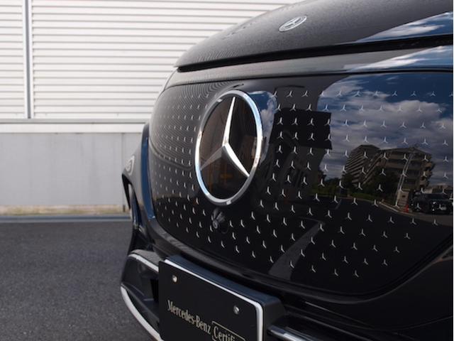 EQE SUV EQE350 4MATIC SUV ローンチエディション LEDヘッドライト TV クルーズコントロール サイドカメラ サンルーフ・ガラスルーフ シートエアコン シートヒーター ナビ バックモニター パワーシート フロントカメラ 横滑り防止装置(3枚目)