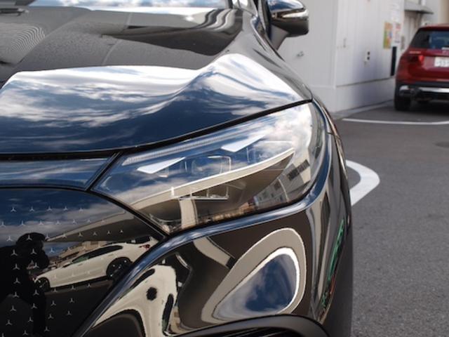 EQE SUV EQE350 4MATIC SUV ローンチエディション LEDヘッドライト TV クルーズコントロール サイドカメラ サンルーフ・ガラスルーフ シートエアコン シートヒーター ナビ バックモニター パワーシート フロントカメラ 横滑り防止装置(4枚目)