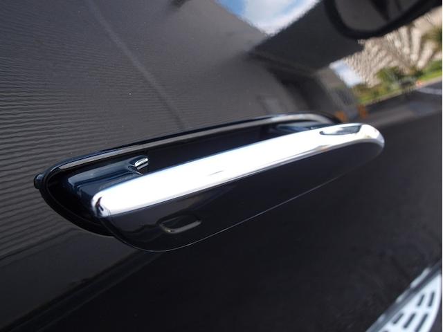 EQE SUV EQE350 4MATIC SUV ローンチエディション LEDヘッドライト TV クルーズコントロール サイドカメラ サンルーフ・ガラスルーフ シートエアコン シートヒーター ナビ バックモニター パワーシート フロントカメラ 横滑り防止装置(13枚目)