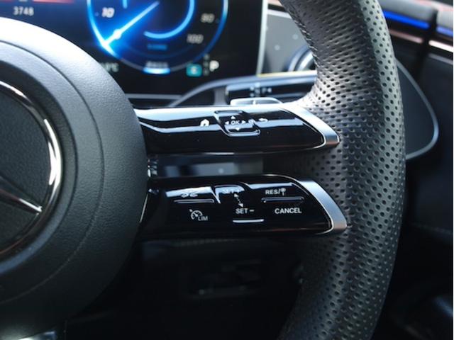 EQE SUV EQE350 4MATIC SUV ローンチエディション LEDヘッドライト TV クルーズコントロール サイドカメラ サンルーフ・ガラスルーフ シートエアコン シートヒーター ナビ バックモニター パワーシート フロントカメラ 横滑り防止装置(19枚目)