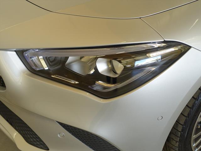 CLAクラス CLA200 d Bluetooth接続 ETC LEDヘッドライト TV アイドリングストップ クルーズコントロール コネクテッド機能 シートヒーター トランクスルー ナビ バックモニター パワーシート フロアマット(8枚目)