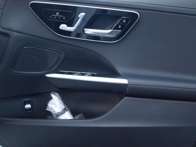 Cクラスステーションワゴン C200 ステーションワゴン アバンギャルド AMGラインパッケージ レザーエクスクルーシブパッケージ ベーシックパッケージ ドライバーズパッケージ Bluetooth接続 ETC LEDヘッドライト TV アイドリングストップ(13枚目)