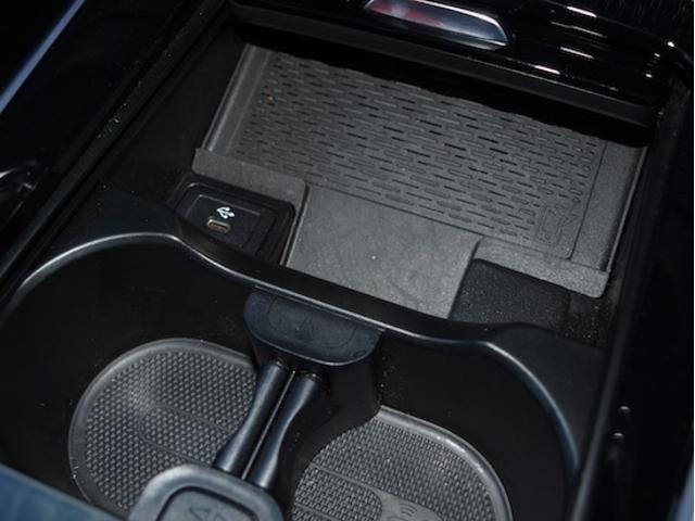 GLB GLB180 AMGラインパッケージ AMGレザーエクスクルーシブパッケージ 3列シート Bluetooth接続 ETC LEDヘッドライト TV アイドリングストップ クルーズコントロール コネクテッド機能(27枚目)