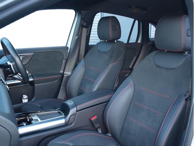 GLAクラス GLA200 d 4MATIC AMGラインパッケージ Bluetooth接続 ETC LEDヘッドライト TV アイドリングストップ クルーズコントロール コネクテッド機能 サイドカメラ シートヒーター トランクスルー ナビ(10枚目)