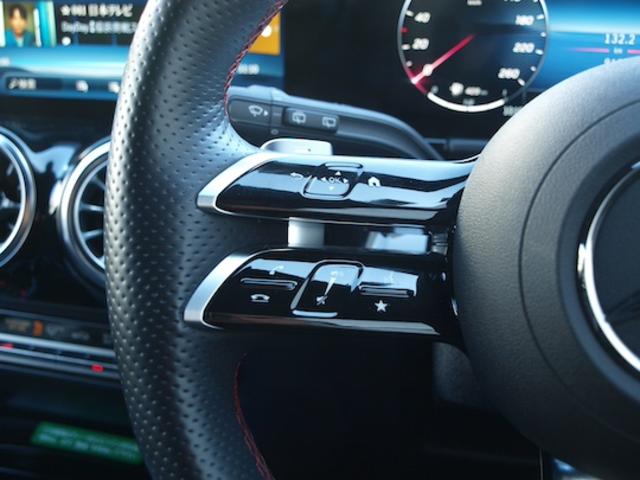 GLAクラス GLA200 d 4MATIC AMGラインパッケージ Bluetooth接続 ETC LEDヘッドライト TV アイドリングストップ クルーズコントロール コネクテッド機能 サイドカメラ シートヒーター トランクスルー ナビ(20枚目)