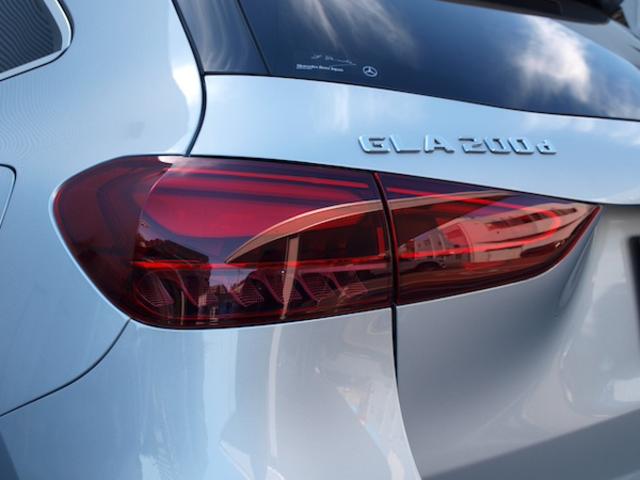 GLAクラス GLA200 d 4MATIC AMGラインパッケージ Bluetooth接続 ETC LEDヘッドライト TV アイドリングストップ クルーズコントロール コネクテッド機能 サイドカメラ シートヒーター トランクスルー ナビ(33枚目)