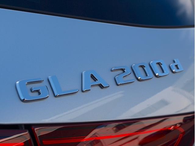 GLAクラス GLA200 d 4MATIC AMGラインパッケージ Bluetooth接続 ETC LEDヘッドライト TV アイドリングストップ クルーズコントロール コネクテッド機能 サイドカメラ シートヒーター トランクスルー ナビ(34枚目)