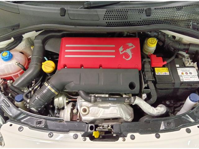 アバルト５９５ Ｆ５９５　右ハンドル５速マニュアル車　レコードモンツァマフラー　ブラックファブリックシート　バックセンサー　ＥＴＣ　１６５ＰＳ（19枚目）