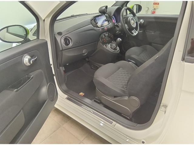 アバルト５９５ Ｆ５９５　右ハンドル５速マニュアル車　レコードモンツァマフラー　ブラックファブリックシート　バックセンサー　ＥＴＣ　１６５ＰＳ（29枚目）