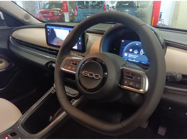 ６００ｅ ラ　プリマ　デモカー販売　ＥＴＣ　ミラー型ドライブレコーダー　ＡＣＣ　バックカメラ　ナビ　シートヒーター（17枚目）