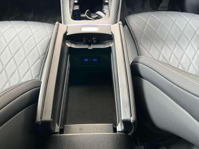 Ｅクラス Ｅ２２０ｄ　アバンギャルド　ＲＨＤ２４０１　アダプティブクルーズコントロール　レーンキープアシスト　パーキングアシスト　障害物センサー　パワーシート　シートヒーター　ＬＥＤヘッドライト（29枚目）