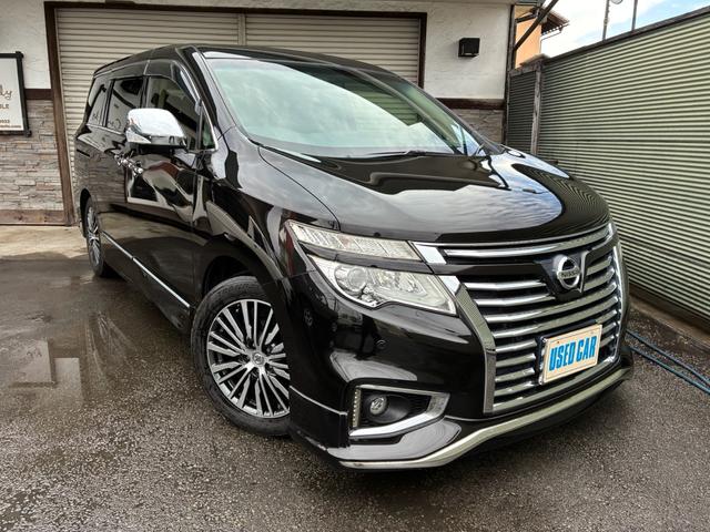 エルグランド ３５０ハイウェイスター　本革Ｓ　　ナビＴＶ　　両側パワスライドドア　後席モニター（4枚目）