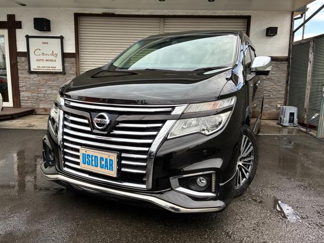 エルグランド ３５０ハイウェイスター　本革Ｓ　　ナビＴＶ　　両側パワスライドドア　後席モニター（5枚目）