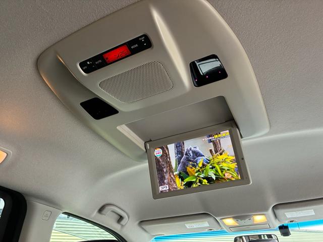 エルグランド ３５０ハイウェイスター　本革Ｓ　　ナビＴＶ　　両側パワスライドドア　後席モニター（22枚目）