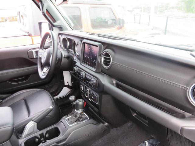 3.6WD オーバーランド 自社輸入車輌 レザーPKG アドバンスセーフティーグループ(15枚目)