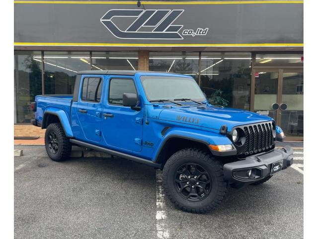 WILLYS SPORT自社輸入車輌 Black freedom Top GlossBlackSportGrille Mud TerrainTires(4枚目)