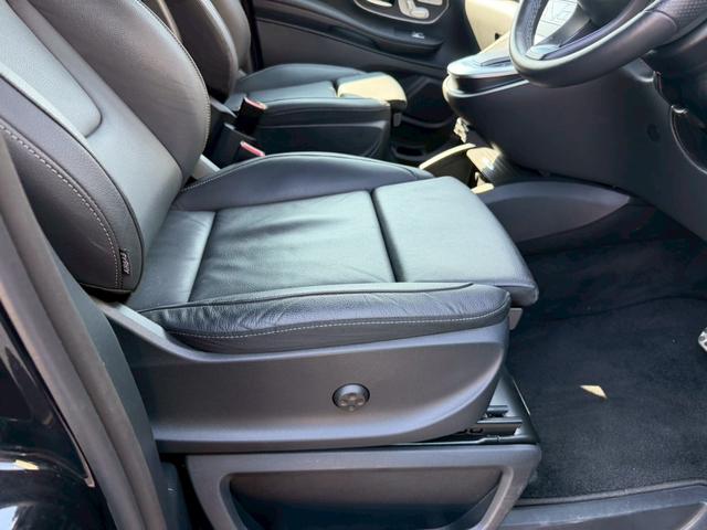 Ｖクラス Ｖ２２０ｄ　アバンギャルド　ＡＭＧラインパッケージ（13枚目）