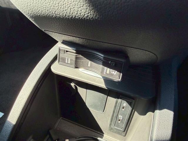 Ｖクラス Ｖ２２０ｄ　アバンギャルド　ＡＭＧラインパッケージ（25枚目）