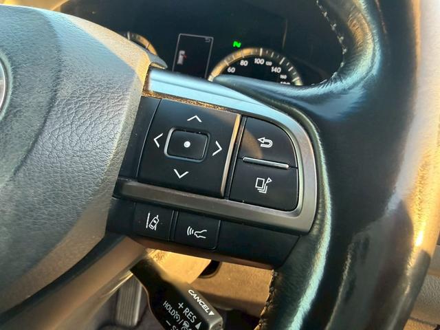 ＬＸ ＬＸ５７０　ＬＸ５７０　リアシートエンターテインメントシステム　マークレビンソンリファレンスサラウンドシステム　セーフティシステムプラス　ダークブラウン縞杢インパネ　１０本スポーク切削光輝２１インチ（11枚目）