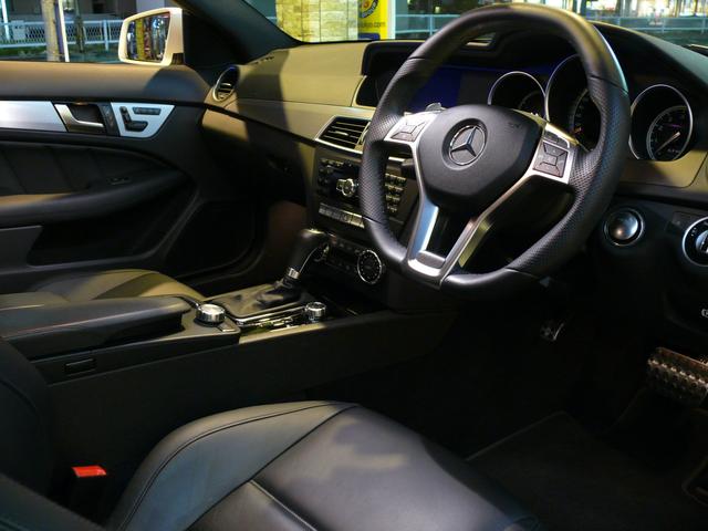 C63AMGクーペ 正規D車 1オナ Pスタ 黒革 2年保証(18枚目)