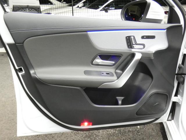 Ａクラス Ａ３５　４マチック　ＡＭＧアドバンスド／レーダーセーフティＰＫＧ　１オーナー　ＡＭＧエアロ／１８ＡＷ　灰黒革／ヒーター　パノラマＳＲ　ＭＢＵＸナビ　地デジ　３６０度カメラ　ＨＵＤ　アドバンスドサウンド　ドラレコ　２年保証（27枚目）