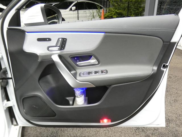Ａクラス Ａ３５　４マチック　ＡＭＧアドバンスド／レーダーセーフティＰＫＧ　１オーナー　ＡＭＧエアロ／１８ＡＷ　灰黒革／ヒーター　パノラマＳＲ　ＭＢＵＸナビ　地デジ　３６０度カメラ　ＨＵＤ　アドバンスドサウンド　ドラレコ　２年保証（30枚目）