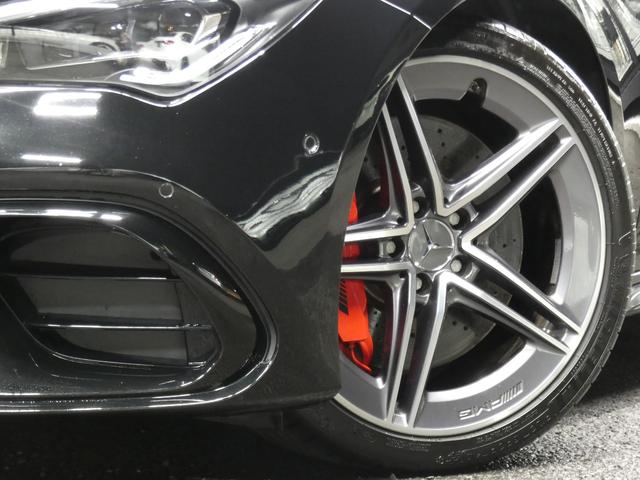 ＣＬＡクラス ＣＬＡ４５　Ｓ　４マチック＋　ＡＭＧパフォーマンス／ＡＭＧアドバンスドＰ　灰黒シート　パノラマＳＲ　ＭＢＵＸナビ　地デジ　３６０度カメラ　ブルメスター　ＨＵＤ　パフォーマンスシート／ステアリング　ＡＭＧエアロ／１９ＡＷ　２年保証付（5枚目）