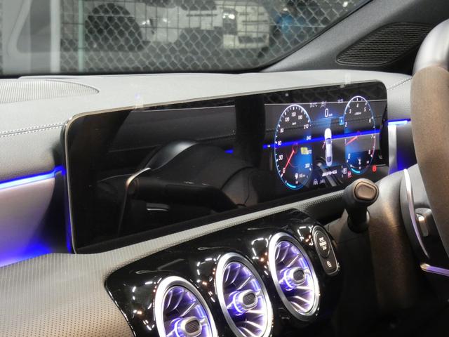 ＣＬＡクラス ＣＬＡ４５　Ｓ　４マチック＋　ＡＭＧパフォーマンス／ＡＭＧアドバンスドＰ　灰黒シート　パノラマＳＲ　ＭＢＵＸナビ　地デジ　３６０度カメラ　ブルメスター　ＨＵＤ　パフォーマンスシート／ステアリング　ＡＭＧエアロ／１９ＡＷ　２年保証付（10枚目）