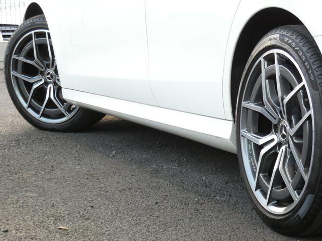 Ｅクラス Ｅ２００　スポーツ　ＡＭＧラインインテリア／ＥＸＣ－Ｐ　後期型　１オーナー　ＢＳＧ搭載　ＡＭＧエアロ／１９ＡＷ　ナッパ革／前後ヒーター　ＭＢＵＸナビ　地デジ　３６０度カメラ　Ａカープレイ　ブルメスター　ＨＵＤ　２年保証付（19枚目）