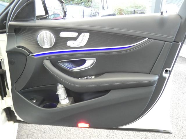 Ｅクラス Ｅ２００　スポーツ　ＡＭＧラインインテリア／ＥＸＣ－Ｐ　後期型　１オーナー　ＢＳＧ搭載　ＡＭＧエアロ／１９ＡＷ　ナッパ革／前後ヒーター　ＭＢＵＸナビ　地デジ　３６０度カメラ　Ａカープレイ　ブルメスター　ＨＵＤ　２年保証付（29枚目）