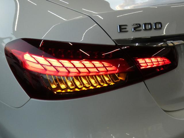 Ｅクラス Ｅ２００　スポーツ　ＡＭＧラインインテリア／ＥＸＣ－Ｐ　後期型　１オーナー　ＢＳＧ搭載　ＡＭＧエアロ／１９ＡＷ　ナッパ革／前後ヒーター　ＭＢＵＸナビ　地デジ　３６０度カメラ　Ａカープレイ　ブルメスター　ＨＵＤ　２年保証付（40枚目）