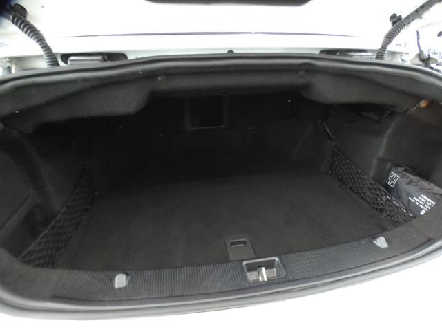 Ｅクラス Ｅ２５０カブリオレ　ＡＭＧスポーツ／コンフォート／レーダーセーフティＰＫＧ　後期　ダークレッド幌　ベンガルレッドレザー／エアスカーフ／ヒーター　ナビ　地デジ　３６０度カメラ　エアキャップ　ＡＭＧエアロ／１８ＡＷ　２年保証（13枚目）