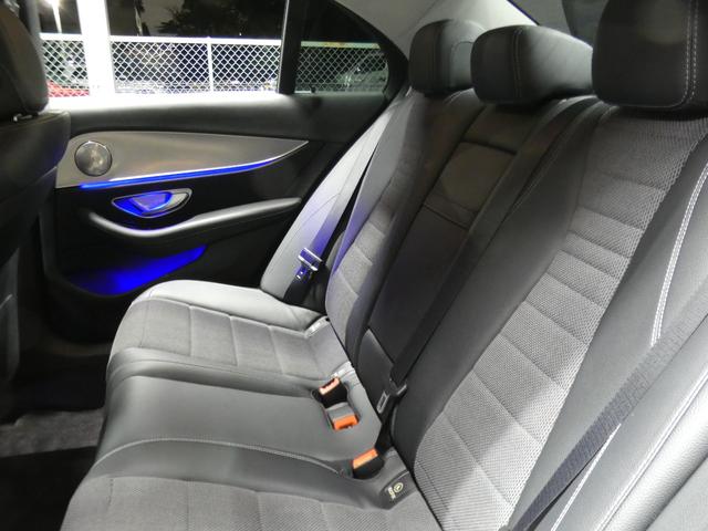 Ｅクラス Ｅ２００　４マチック　アバンギャルド　レーダーセーフティＰＫＧ　パナメリカーナグリル　黒半革シート／ヒーター　ナビ　地デジ　３６０度カメラ　Ａカープレイ　パドルシフト　ダイナミックセレクト　キーレスゴー　前後ドラレコ　ＰＴＳ　２年保証付（12枚目）