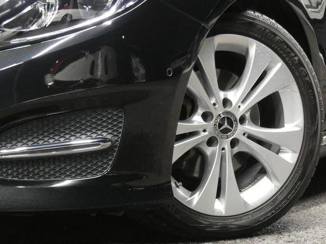 Ｂクラス Ｂ１８０　ベーシック／プレミアム／レーダーＰ　後期　キーレスゴー　黒革／ヒーター　パノラマＳＲ　ナビ　地デジ　Ａカープレイ／Ａオート　Ｂカメラ　ハーマンカードン　パドルシフト　ＬＥＤライト／自動ＨＢ　２年保証付（5枚目）