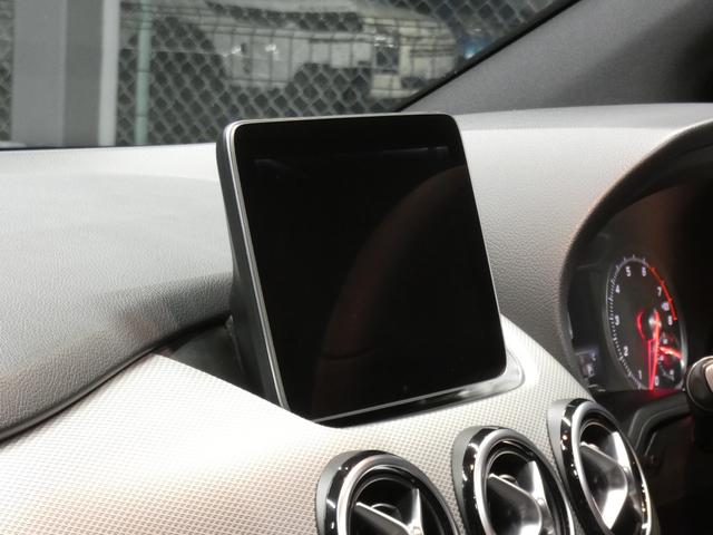 Ｂクラス Ｂ１８０　ベーシック／プレミアム／レーダーＰ　後期　キーレスゴー　黒革／ヒーター　パノラマＳＲ　ナビ　地デジ　Ａカープレイ／Ａオート　Ｂカメラ　ハーマンカードン　パドルシフト　ＬＥＤライト／自動ＨＢ　２年保証付（10枚目）