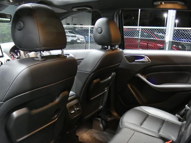 Ｂクラス Ｂ１８０　ベーシック／プレミアム／レーダーＰ　後期　キーレスゴー　黒革／ヒーター　パノラマＳＲ　ナビ　地デジ　Ａカープレイ／Ａオート　Ｂカメラ　ハーマンカードン　パドルシフト　ＬＥＤライト／自動ＨＢ　２年保証付（23枚目）