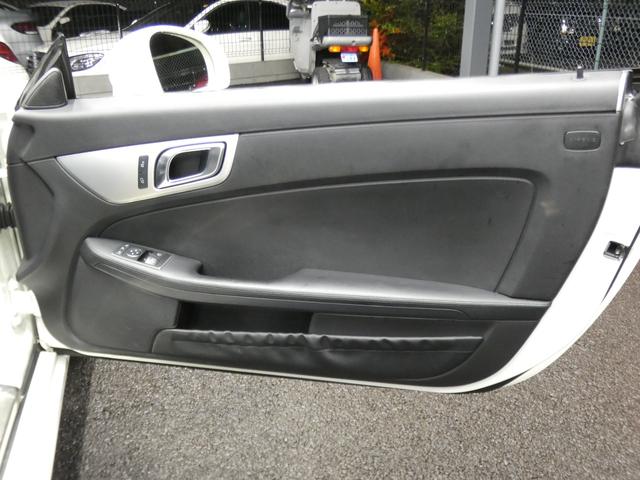 SLK SLK200ブルーエフィシェンシー スポーツ 黒本革シート/ヒーター/エアスカーフ WORK17インチAW 純正HDDナビ 地デジ バックカメラ 純正ドラレコ パドルシフト アテンションアシスト クルーズコントロール キセノンライト 2年保証付(27枚目)