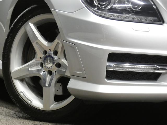 SLK SLK200ブルーエフィシェンシー AMGスポーツPKG 1オーナー AMGエアロ/18AW 黒本革/ヒーター/エアスカーフ 純正ナビ 地デジ ダイナミックハンドリングP パドルシフト キセノンライト インテリジェントライト 2年保証付(5枚目)