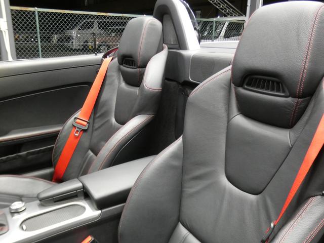 SLK SLK200ブルーエフィシェンシー AMGスポーツPKG 1オーナー AMGエアロ/18AW 黒本革/ヒーター/エアスカーフ 純正ナビ 地デジ ダイナミックハンドリングP パドルシフト キセノンライト インテリジェントライト 2年保証付(7枚目)