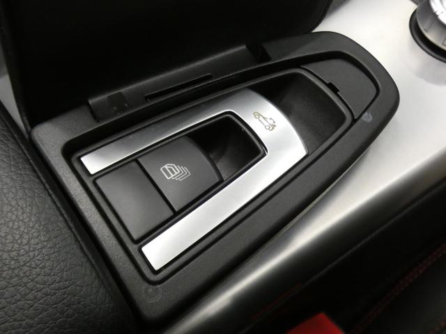 SLK SLK200ブルーエフィシェンシー AMGスポーツPKG 1オーナー AMGエアロ/18AW 黒本革/ヒーター/エアスカーフ 純正ナビ 地デジ ダイナミックハンドリングP パドルシフト キセノンライト インテリジェントライト 2年保証付(11枚目)