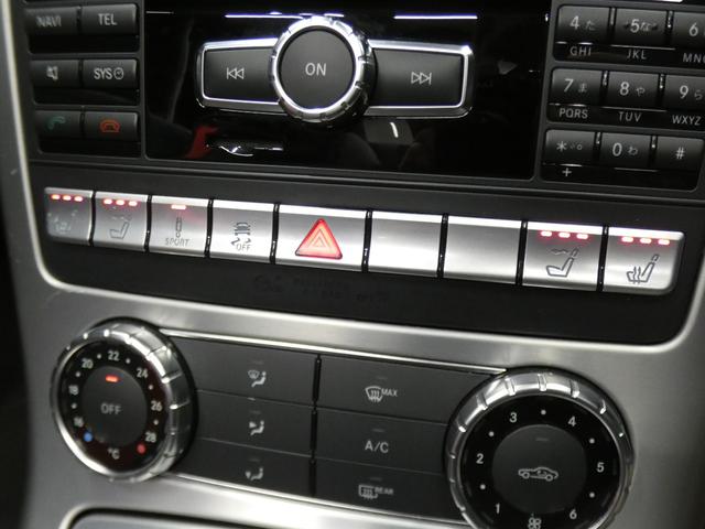 SLK SLK200ブルーエフィシェンシー AMGスポーツPKG 1オーナー AMGエアロ/18AW 黒本革/ヒーター/エアスカーフ 純正ナビ 地デジ ダイナミックハンドリングP パドルシフト キセノンライト インテリジェントライト 2年保証付(13枚目)