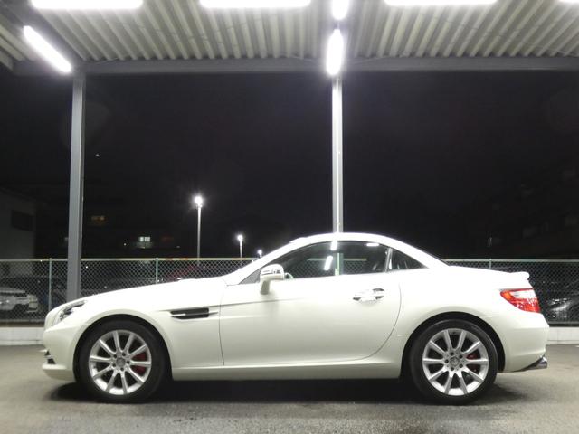 SLK SLK200ブルーエフィシェンシー トレンド REMUSマフラー トランクスポイラー レッドキャリパー 黒本革シート/ヒーター/エアスカーフ 純正HDDナビ 地デジ パドルシフト ドラレコ GPSレーダー キセノンライト/オートHB 2年保証付(22枚目)