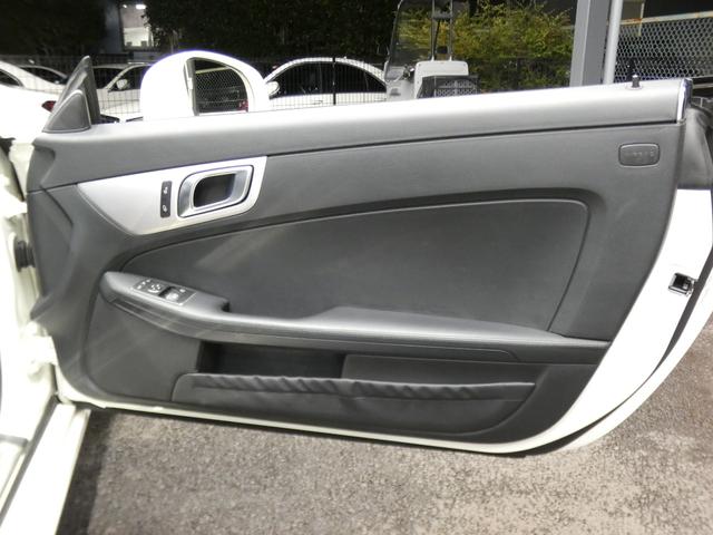 SLK SLK200ブルーエフィシェンシー トレンド REMUSマフラー トランクスポイラー レッドキャリパー 黒本革シート/ヒーター/エアスカーフ 純正HDDナビ 地デジ パドルシフト ドラレコ GPSレーダー キセノンライト/オートHB 2年保証付(26枚目)