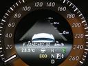 ディストロニックプラス(前車追従型レーダークルーズ)や左右後方の死角になる個所を走行する車輌を感知し、ドライバーへ警告をするアクティブブラインドスポットアシスト等のレーダーセーフティをご使用頂けます!