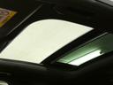 車内に光を取り入れ明るく開放的に演出するパノラミックガラススライディングルーフを採用しています！状況に応じてチルトアップ＆スライドの２パターンでご使用頂けます！！ＴＥＬ：０４７－３０７－９９３３