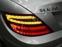 SLK200ブルーエフィシェンシー AMGスポーツPKG 1オーナー AMGエアロ/18AW 黒本革/ヒーター/エアスカーフ 純正ナビ 地デジ ダイナミックハンドリングP パドルシフト キセノンライト インテリジェントライト 2年保証付(40枚目)