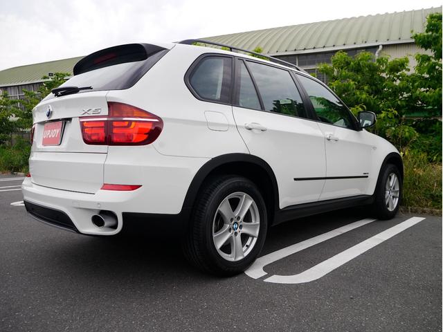 Ｘ５ ｘＤｒｉｖｅ　３５ｉ　１オーナー車　直６　３０００ｃｃターボ　８速オートマ　レザーシート　パワーシート　シートヒーター　コンフォートアクセス　ナビ　バック＆トップビューカメラ　地デジＴＶ　ブルートゥース　記録簿　スペアキー（26枚目）