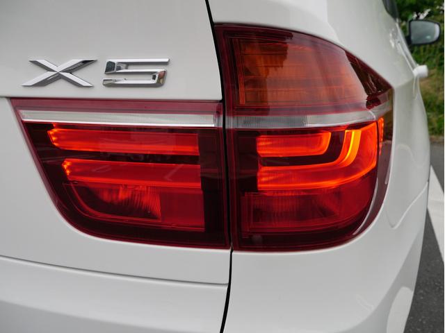 Ｘ５ ｘＤｒｉｖｅ　３５ｉ　１オーナー車　直６　３０００ｃｃターボ　８速オートマ　レザーシート　パワーシート　シートヒーター　コンフォートアクセス　ナビ　バック＆トップビューカメラ　地デジＴＶ　ブルートゥース　記録簿　スペアキー（29枚目）